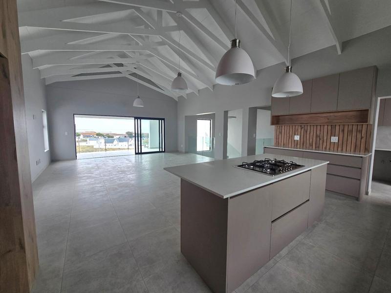 4 Bedroom Property for Sale in Da Gama Bay Western Cape